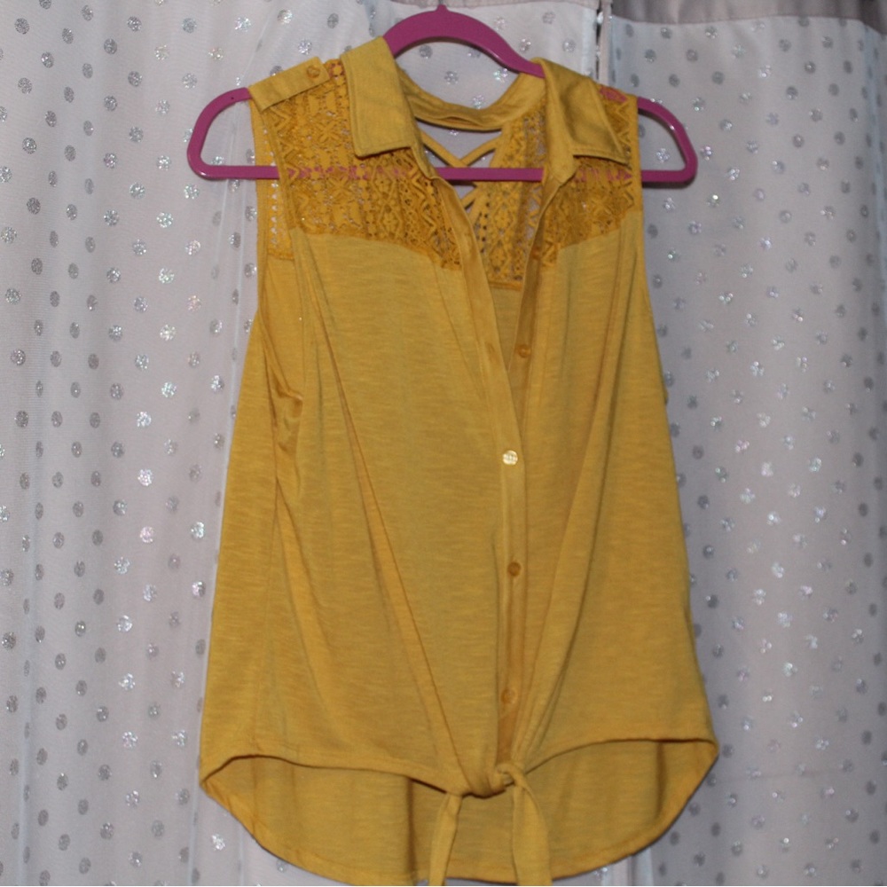 No boundaries top